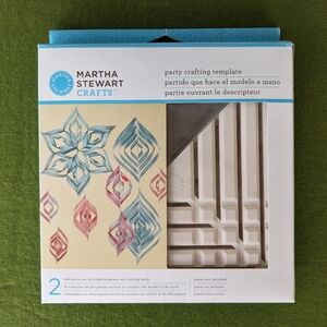 Martha Stewart Template Ornament Large Spiral